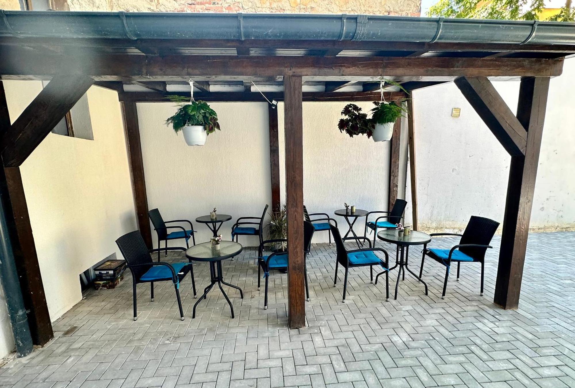 Ap 4 Apartment